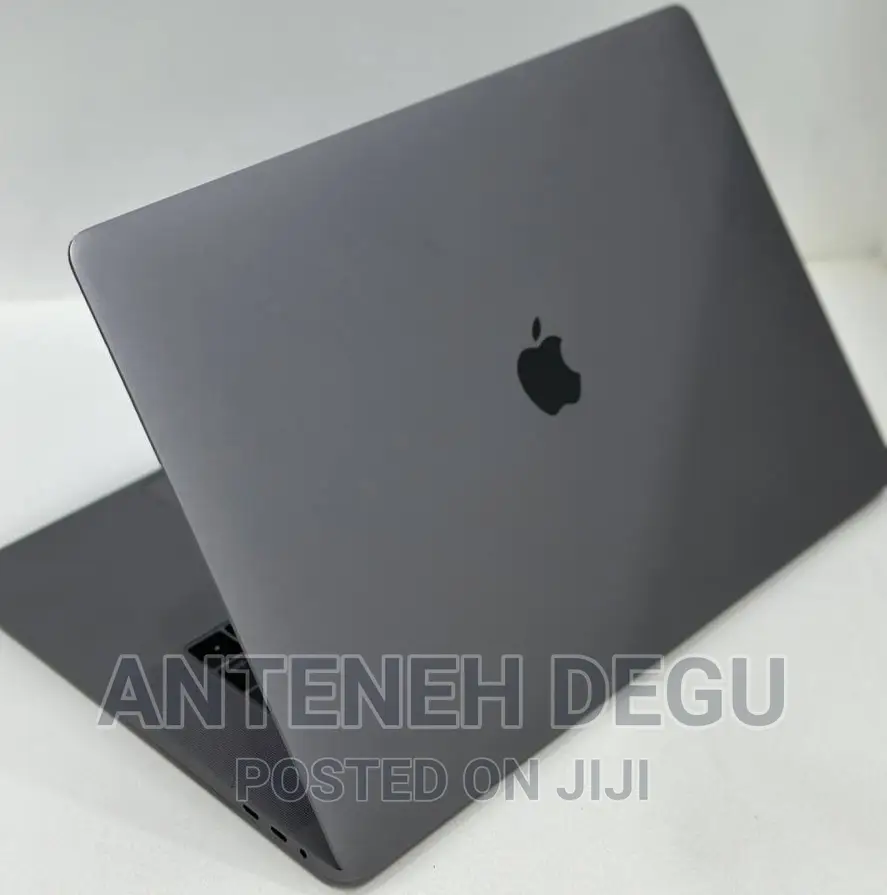 New Laptop Apple MacBook Pro 2017 16GB Intel Core I7 SSD 512GB