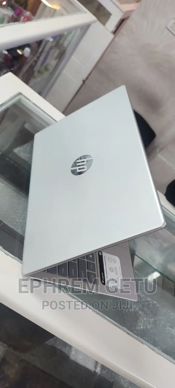 New Laptop HP Stream Notebook 8GB Intel Core I3 SSD 512GB