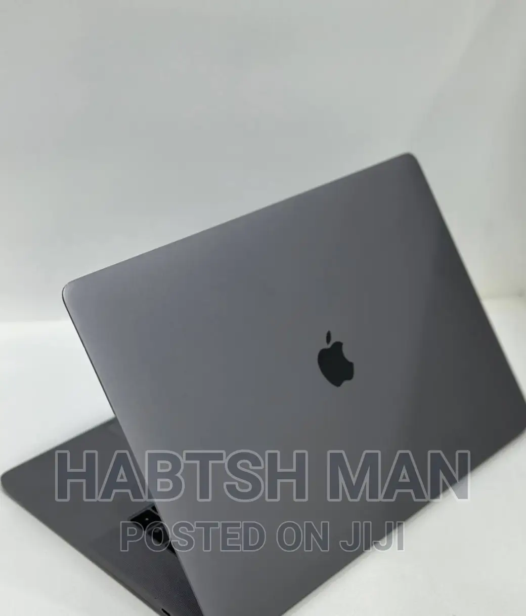 New Laptop Apple MacBook Pro 2017 16GB Intel Core I7 SSD 512GB