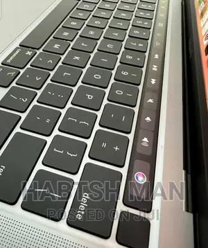 New Laptop Apple MacBook Pro M1 8GB Apple M1 Pro SSD 256GB