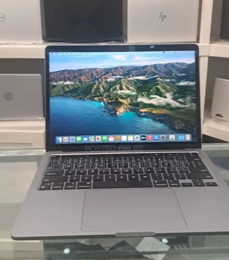 New Laptop Apple MacBook Pro 2020 M1 8GB Apple M1 SSD 256GB