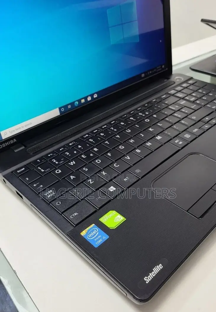 New Laptop Toshiba Satellite C850 4GB Intel Core I5 HDD 500GB