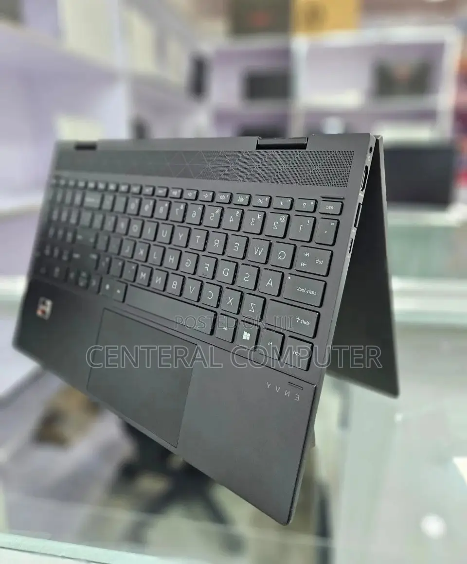 New Laptop HP Pavilion 13 X360 16GB AMD Ryzen 7 SSD 512GB