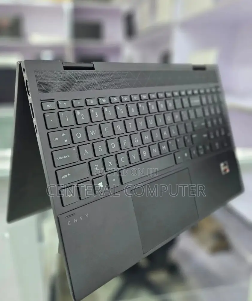 New Laptop HP Pavilion 13 X360 16GB AMD Ryzen 7 SSD 512GB