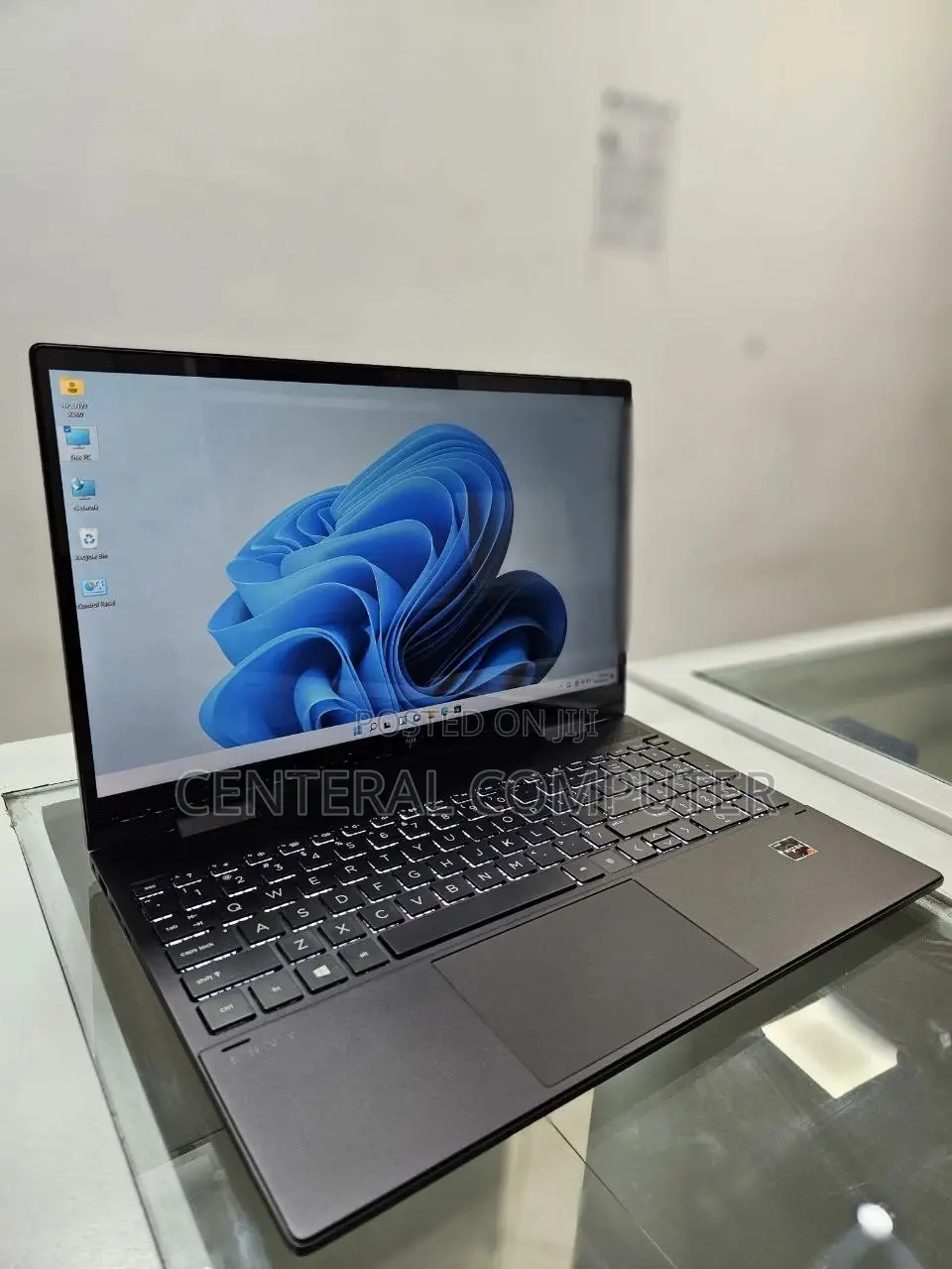 New Laptop HP Pavilion 13 X360 16GB AMD Ryzen 7 SSD 512GB