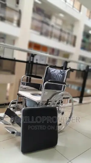 Commode Wheelchairs/Foldable Wheelchairs/Toilet Wheelchairs