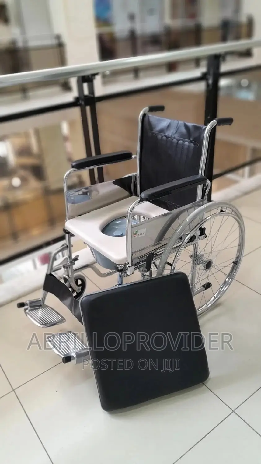 Commode Wheelchairs/Foldable Wheelchairs/Toilet Wheelchairs
