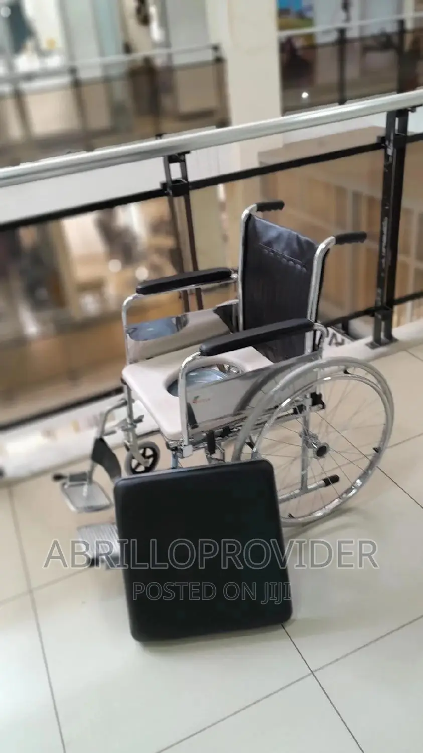 Chrome Foldable Commode Wheelchair, Type of Wheelchairs: