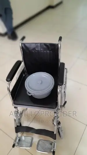Wheelchairs/Wheelchair/Toilet Wheelchair/Commode Wheelchair