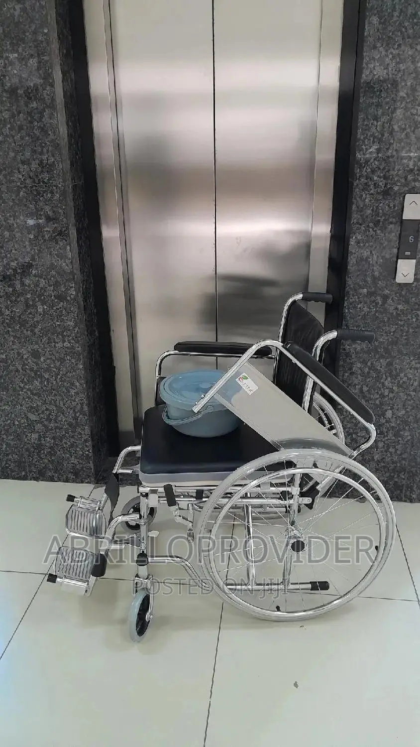 Wheelchair/Commode/Wheelchair/Potty/Wheelchair/Wheelchair