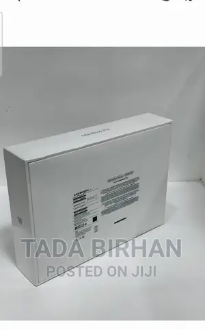 New Laptop Apple MacBook Pro 2022 M2 8GB Intel Core I5 SSD 512GB