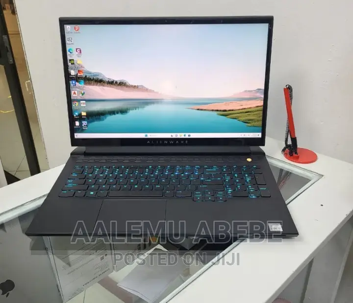 New Laptop Alienware M17x R2 32GB Intel Core I7 SSD 1T