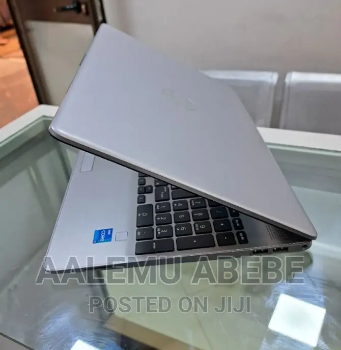 New Laptop HP Stream Notebook 8GB Intel Core I5 SSD 512GB
