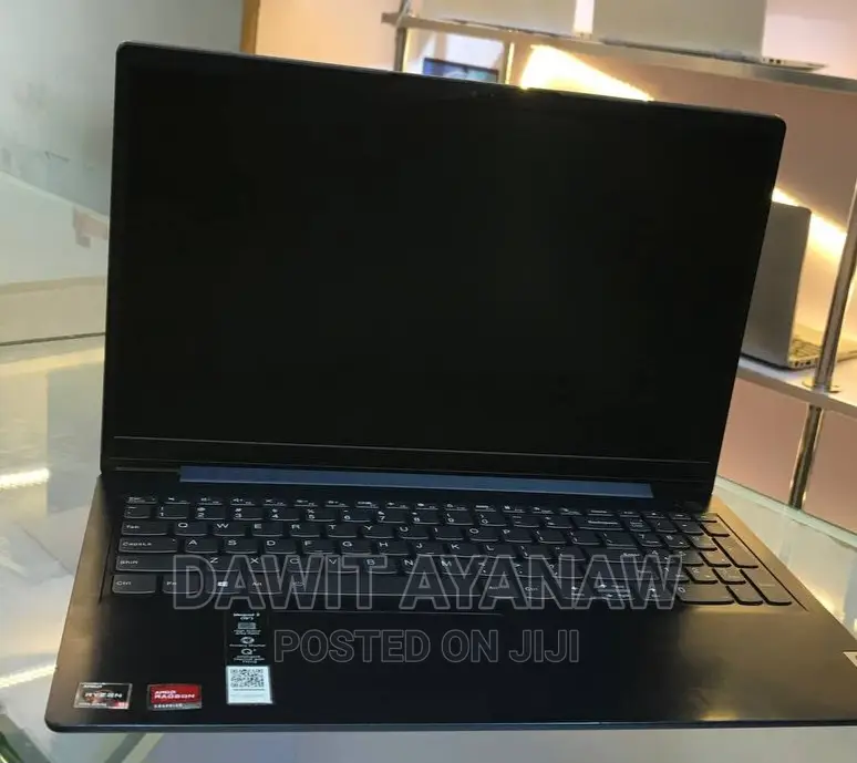 New Laptop Lenovo Ideapad 3 8GB AMD Ryzen 5 SSD 512GB