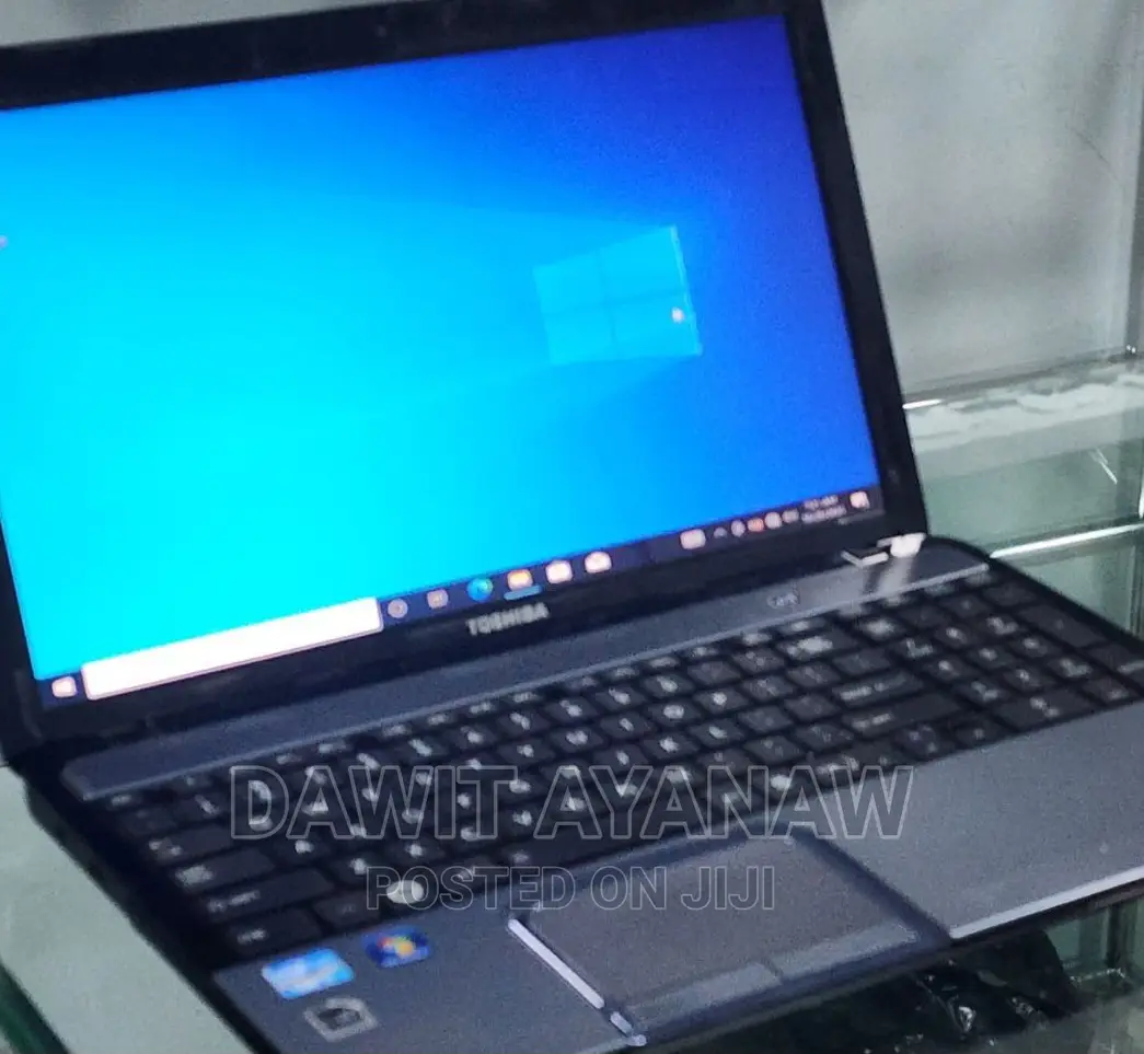 New Laptop Toshiba 8GB Intel Core I7 HDD 750GB