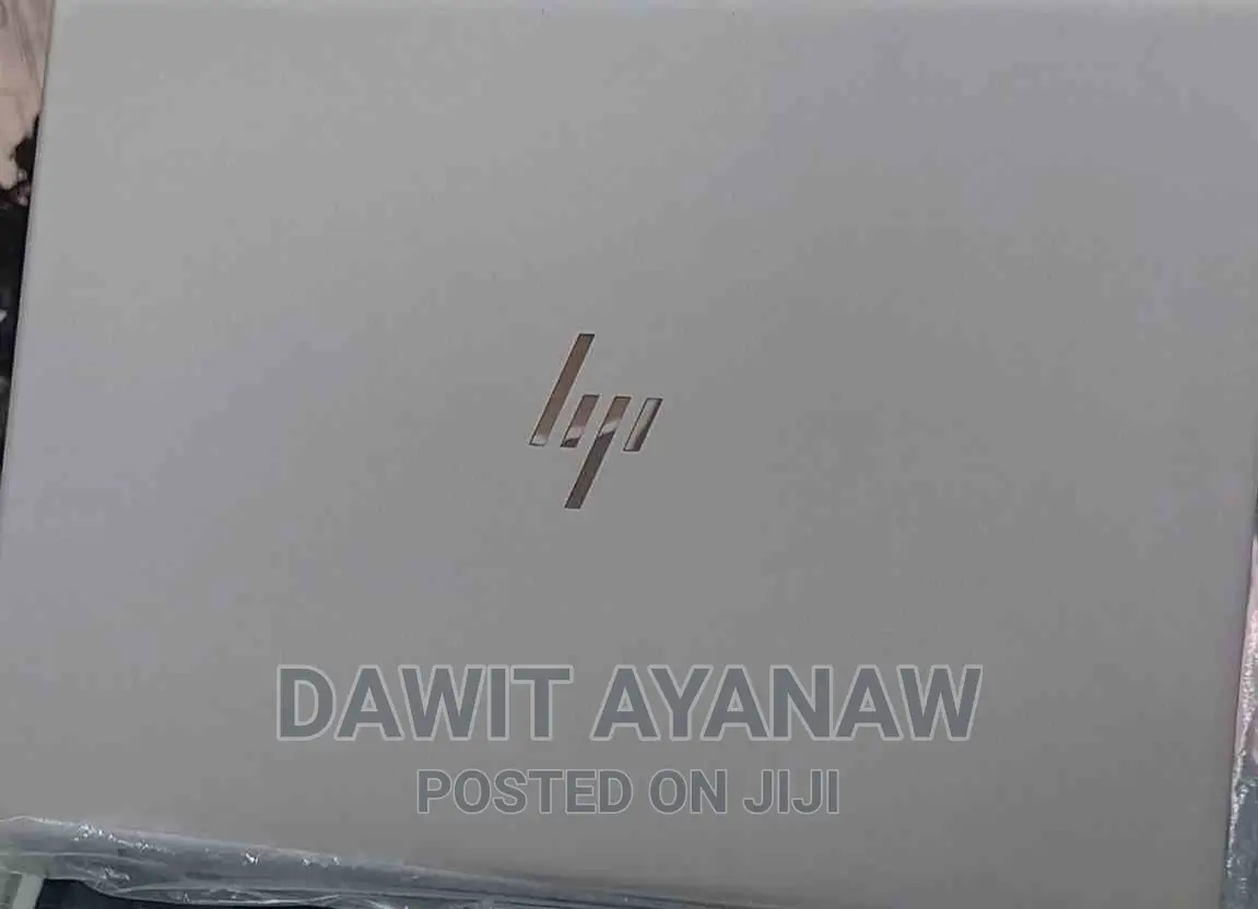 New Laptop HP 8GB AMD Ryzen 5 SSD 512GB