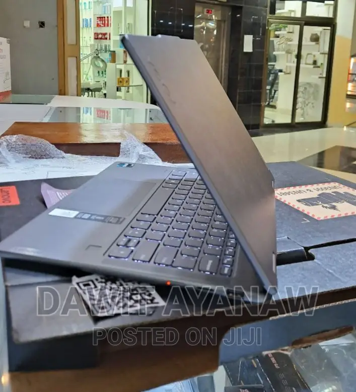 New Laptop Lenovo 16GB Intel Core I5 SSD 512GB