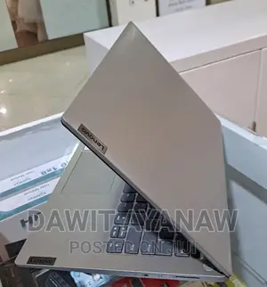 New Laptop Lenovo 8GB AMD Ryzen 5 SSD 128GB