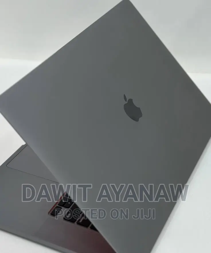 New Laptop Apple MacBook Pro 2019 16GB Intel Core I7 SSD 512GB