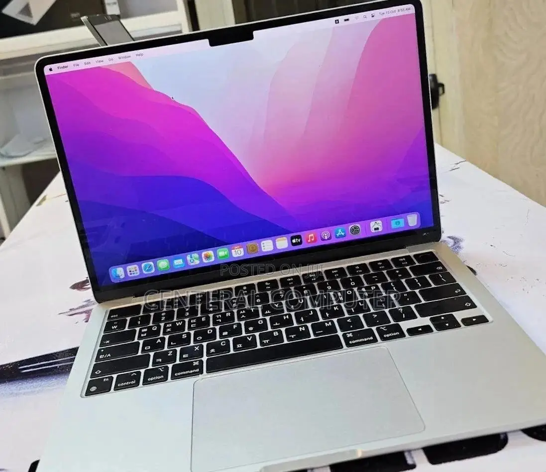 New Laptop Apple MacBook Air 2023 M2 8GB Apple M2 Ultra SSD 256GB