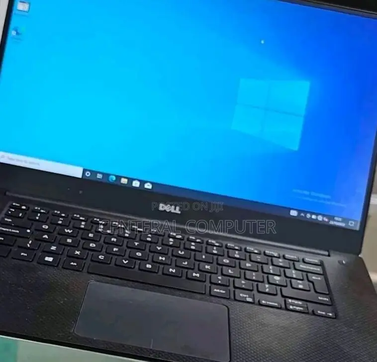 New Laptop Dell XPS 15 (9560) 32GB Intel Core I7 HDD 1T