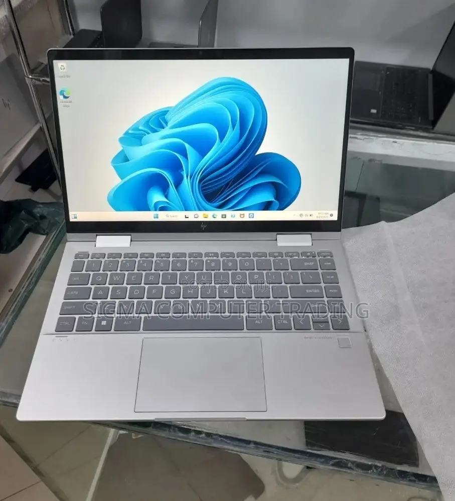 New Laptop HP Envy X360 16GB Intel Core I7 SSD 1T