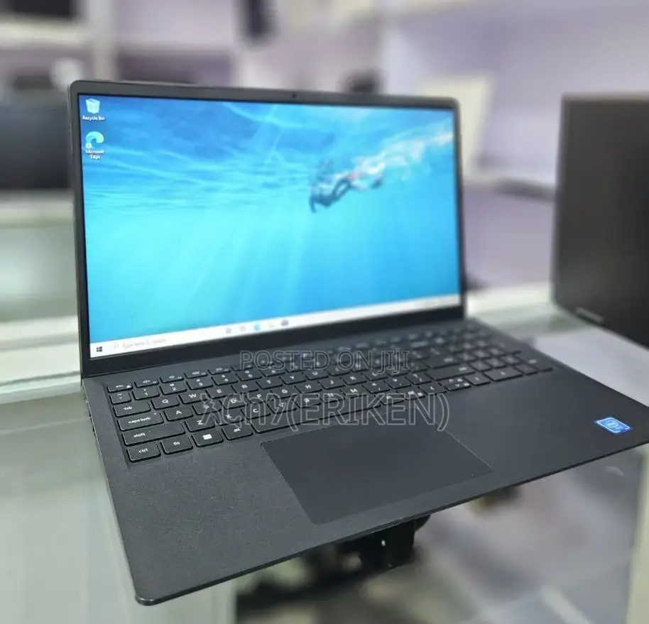 New Laptop Dell Inspiron 15 8GB Intel Core 2 Quad SSD 256GB