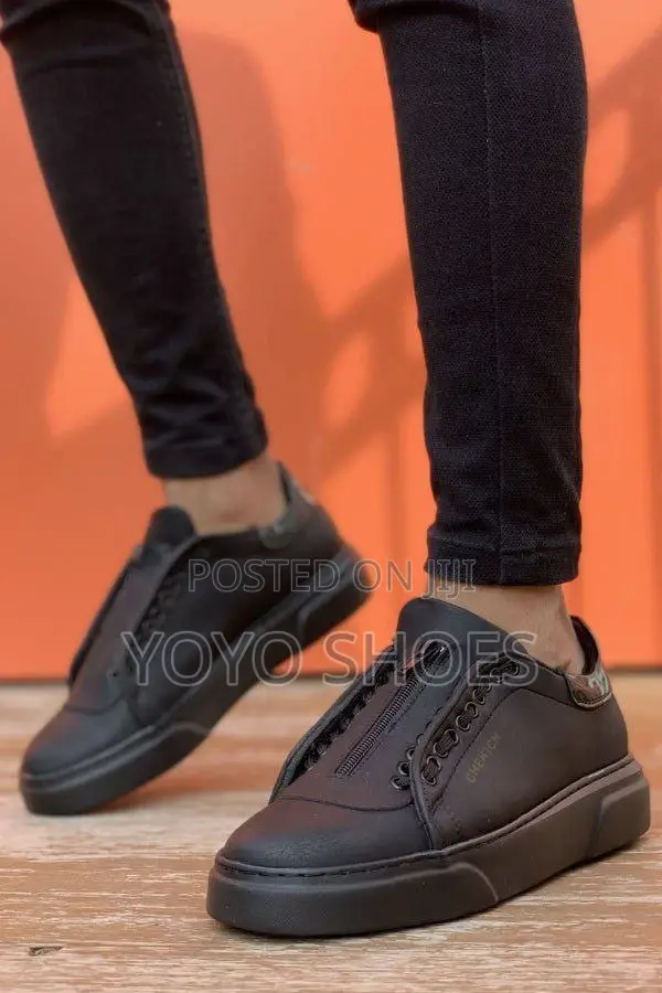 Orginal Chekich Shoes