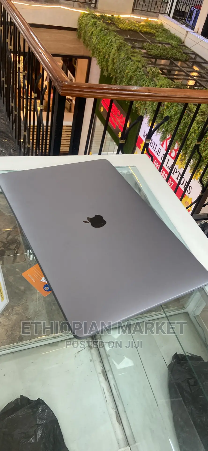 Laptop Apple MacBook Pro 2017 16GB Intel Core I7 SSD 512GB