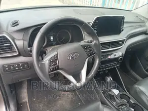 Hyundai Tucson 2020 Gold