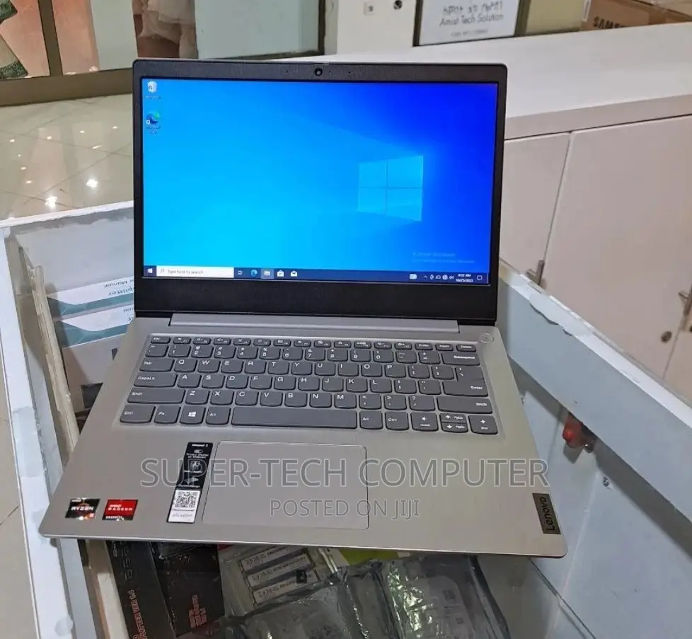 New Laptop Lenovo IdeaPad Z580 8GB AMD Ryzen 5 HDD+SSD 640GB