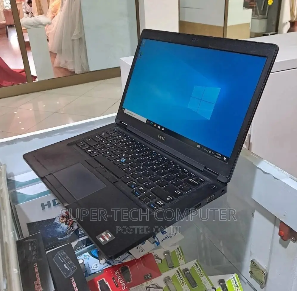 New Laptop Dell Latitude 5420 8GB AMD Ryzen 5 SSD 256GB
