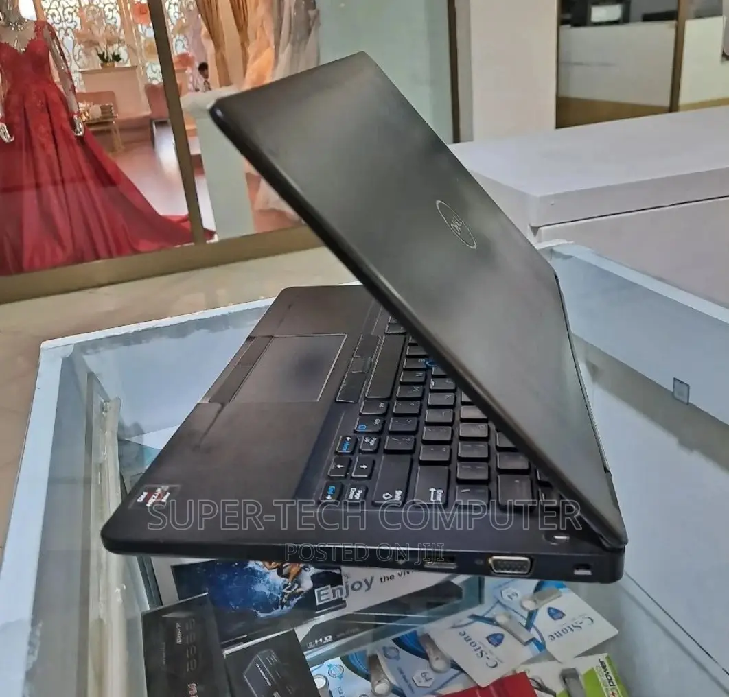 New Laptop Dell Latitude 5420 8GB AMD Ryzen 5 SSD 256GB