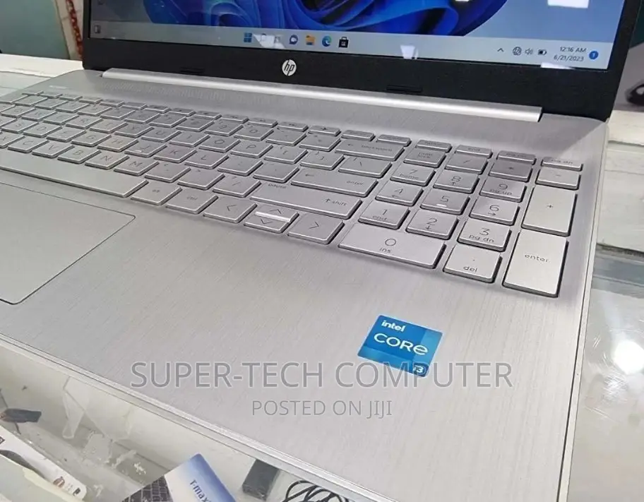 New Laptop HP Stream Notebook 8GB Intel Core I3 HDD 1T