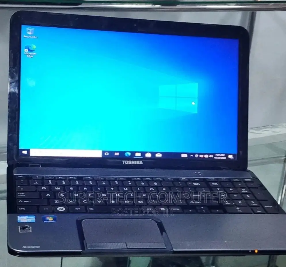 Laptop Toshiba Satellite C665 8GB Intel Core i7 HDD 750GB