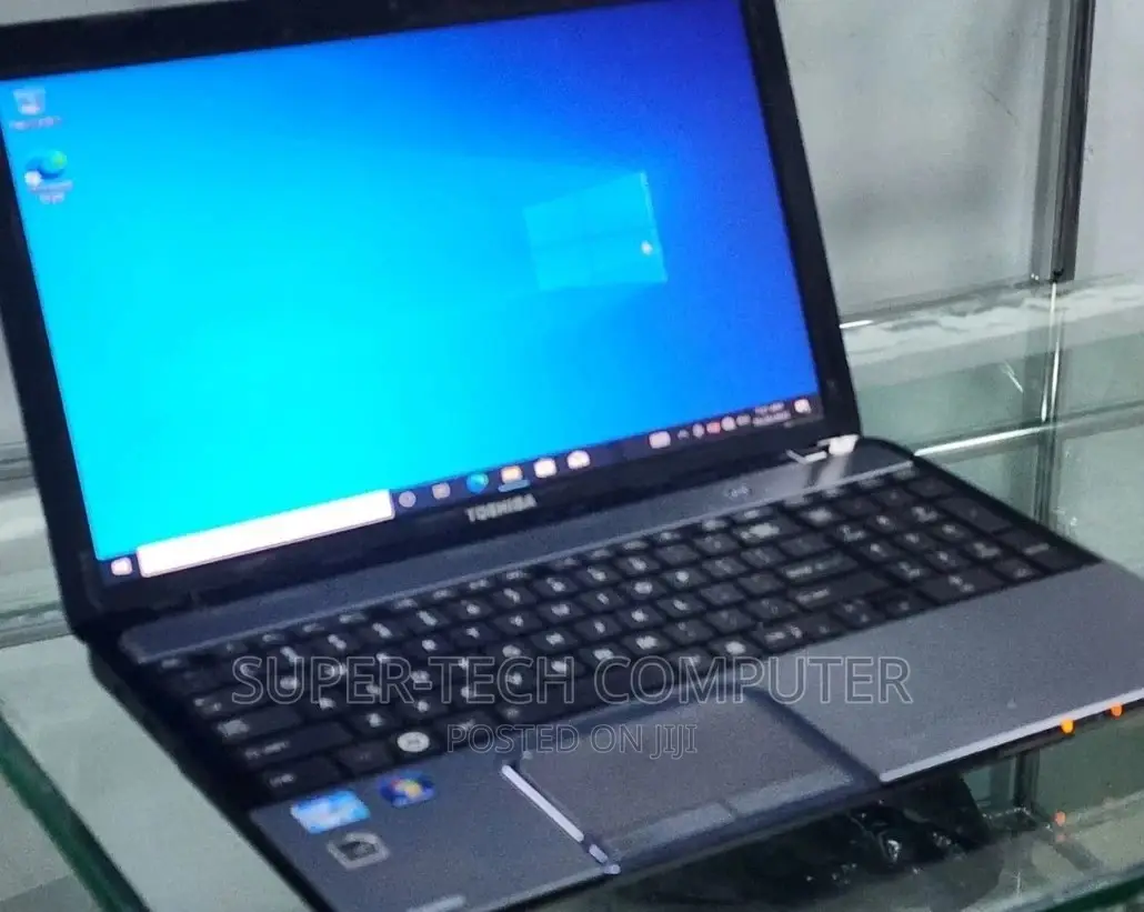 Laptop Toshiba Satellite C665 8GB Intel Core i7 HDD 750GB