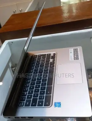 Photo - New Laptop Acer Chromebook R 13 4GB Intel Celeron SSD 32GB