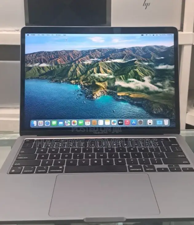 New Laptop Apple MacBook Pro 2020 8GB Apple M1 SSD 256GB