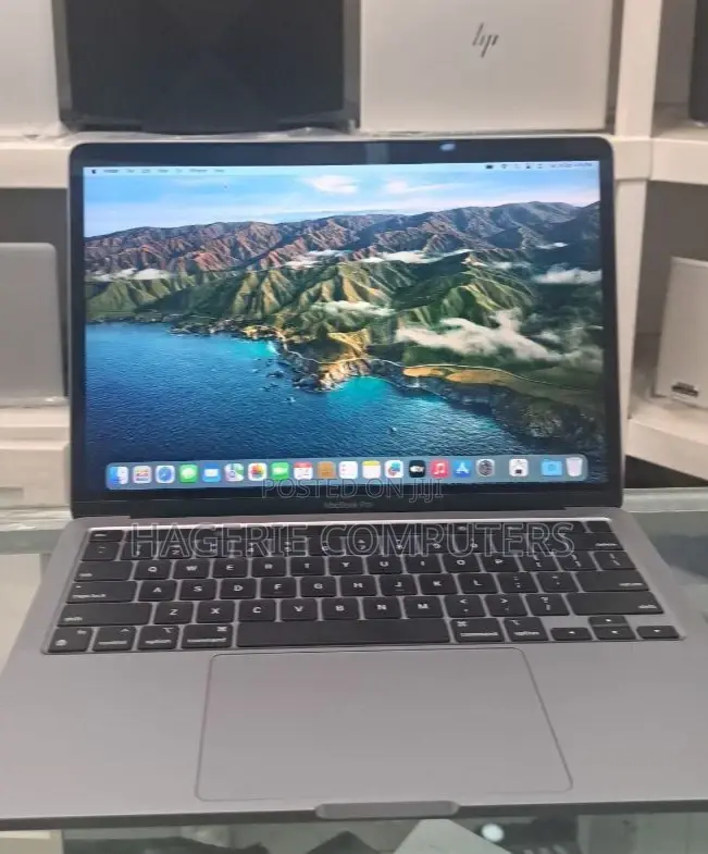New Laptop Apple MacBook Pro 2020 8GB Apple M1 SSD 256GB