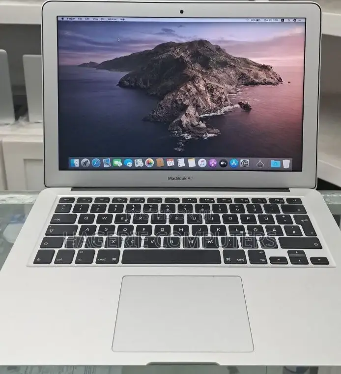 New Laptop Apple MacBook Air 2017 8GB Intel Core I5 SSD 256GB