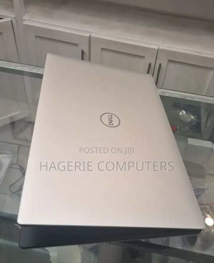 New Laptop Dell XPS 15 9530 16GB Intel Core I7 SSD 512GB