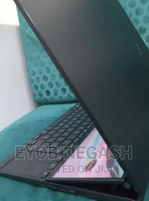 New Laptop Asus ZenBook 13 UX331UN 32GB Intel Core I9 SSD 1T