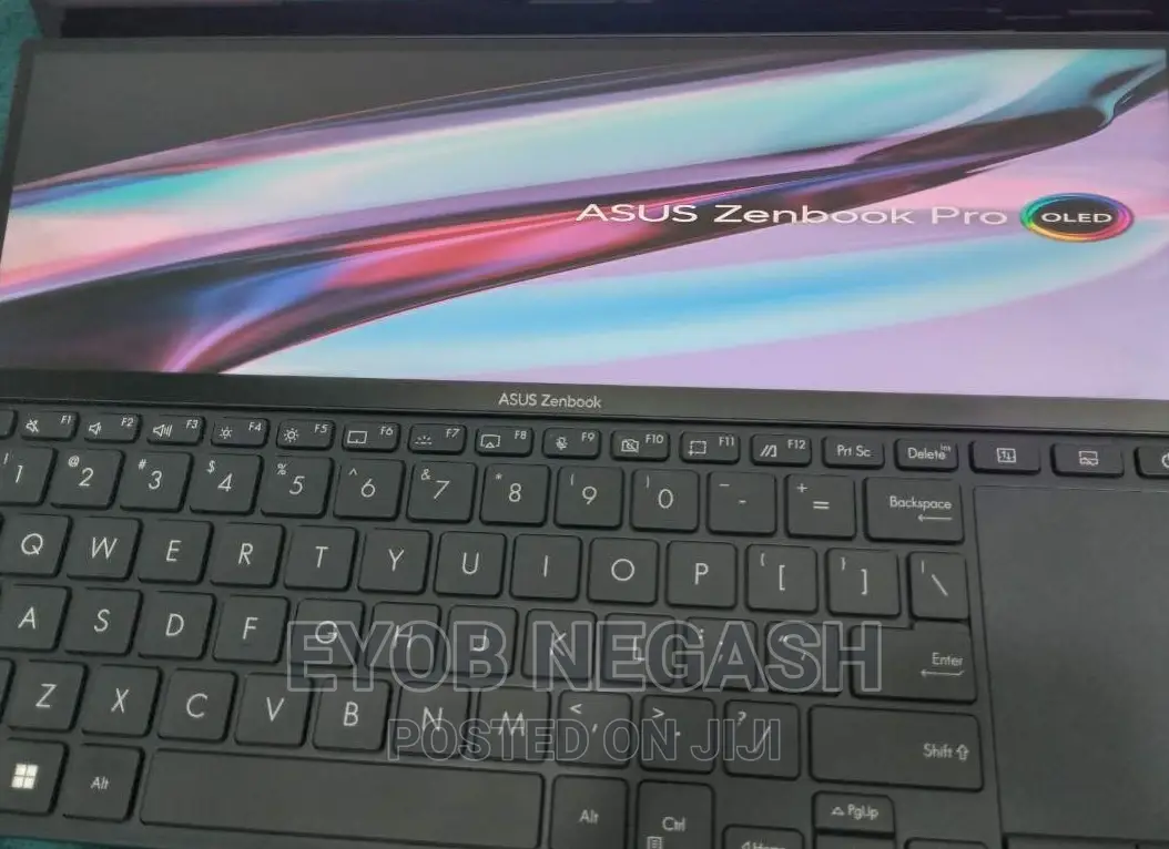 New Laptop Asus ZenBook 13 UX331UN 32GB Intel Core I9 SSD 1T