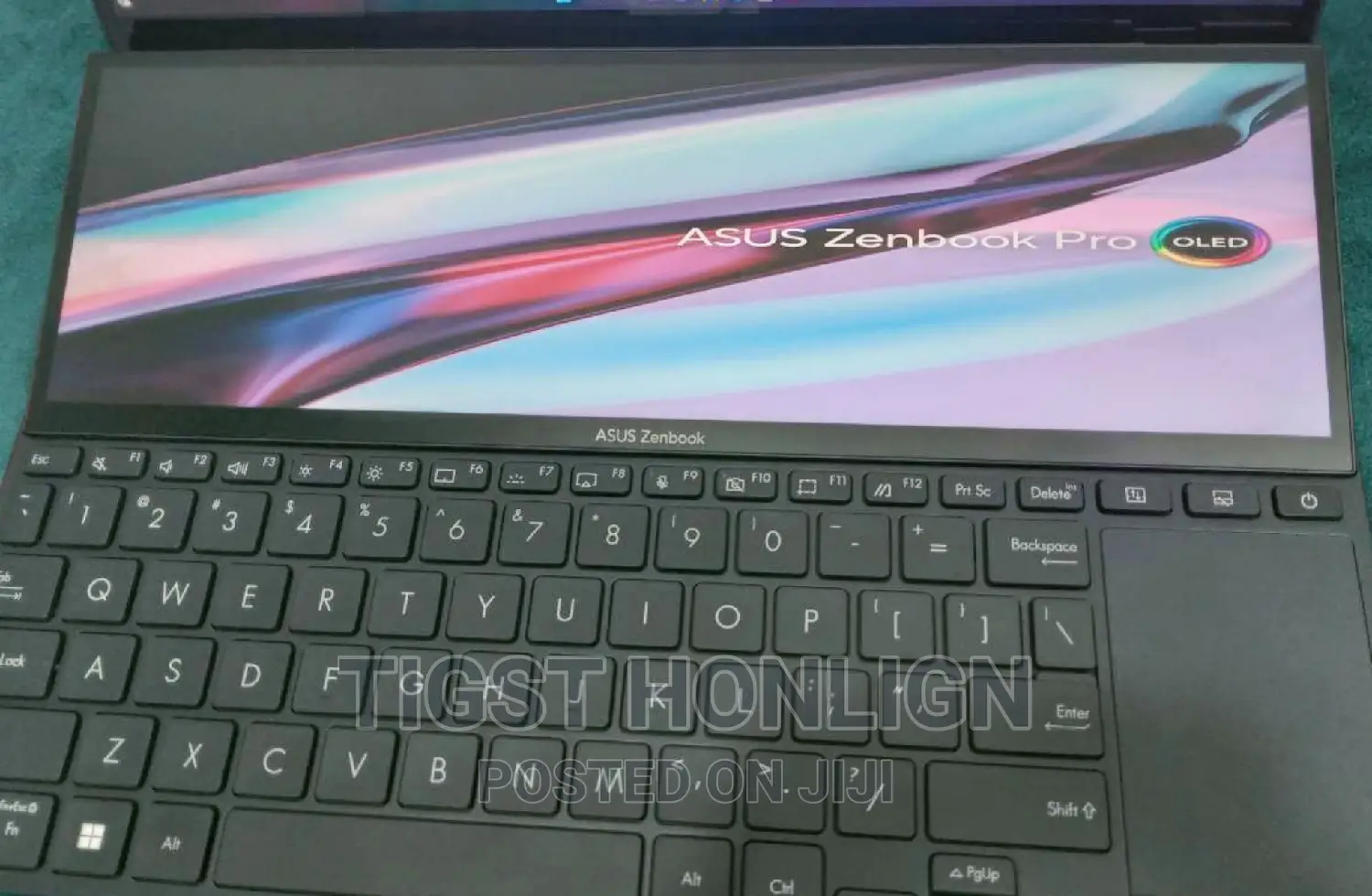 New Laptop Asus ZenBook 13 UX331UN 32GB Intel Core I9 SSD 1T