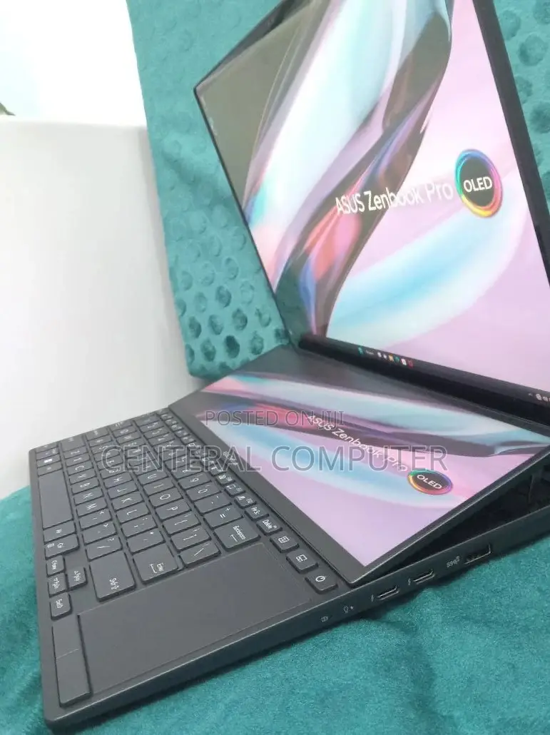 New Laptop Asus ZenBook 3 UX390UA 32GB Intel Core I9 SSD 512GB