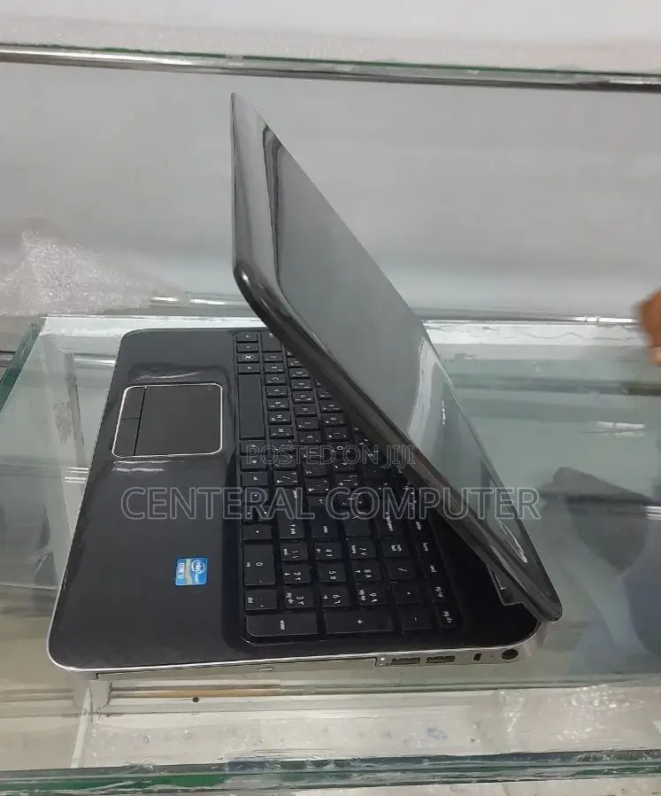 New Laptop HP Pavilion 14-Ce3064st 8GB Intel Core I7 HDD 500GB