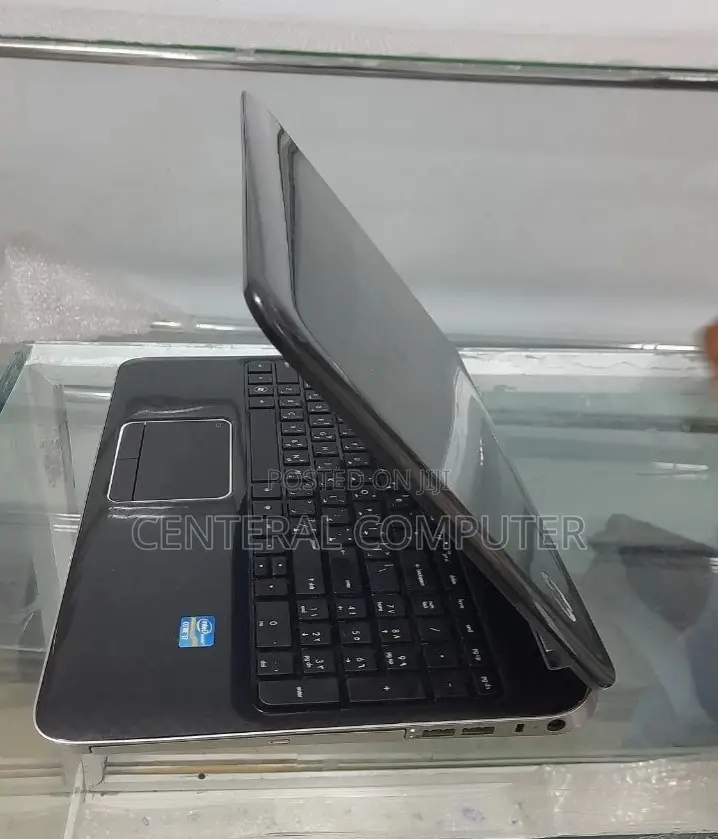New Laptop HP Pavilion 14-Ce3064st 8GB Intel Core I7 HDD 500GB