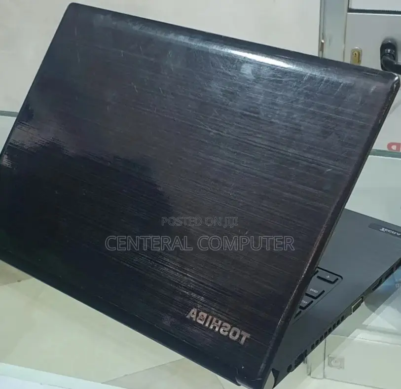 New Laptop Toshiba Satellite C55 8GB Intel Core I5 HDD 500GB