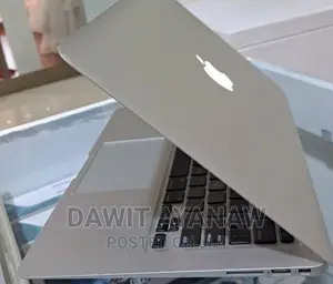 New Laptop Apple MacBook Air 2015 4GB Intel Core I5 SSD 128GB