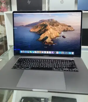Photo - New Laptop Apple MacBook Pro 2017 16GB Intel Core I7 SSD 512GB